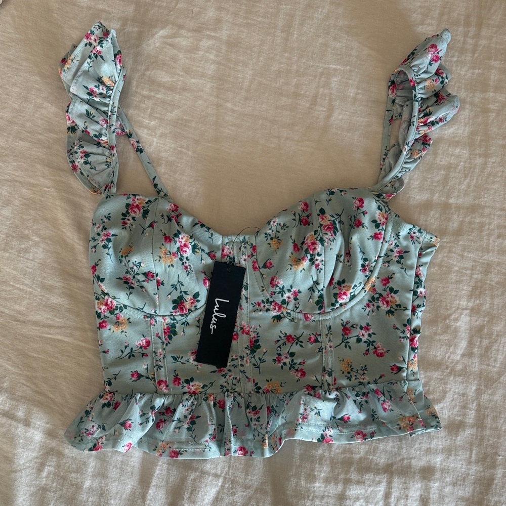 NWT Lulu's Floral Ruffle Crop Top in Blue and Pink